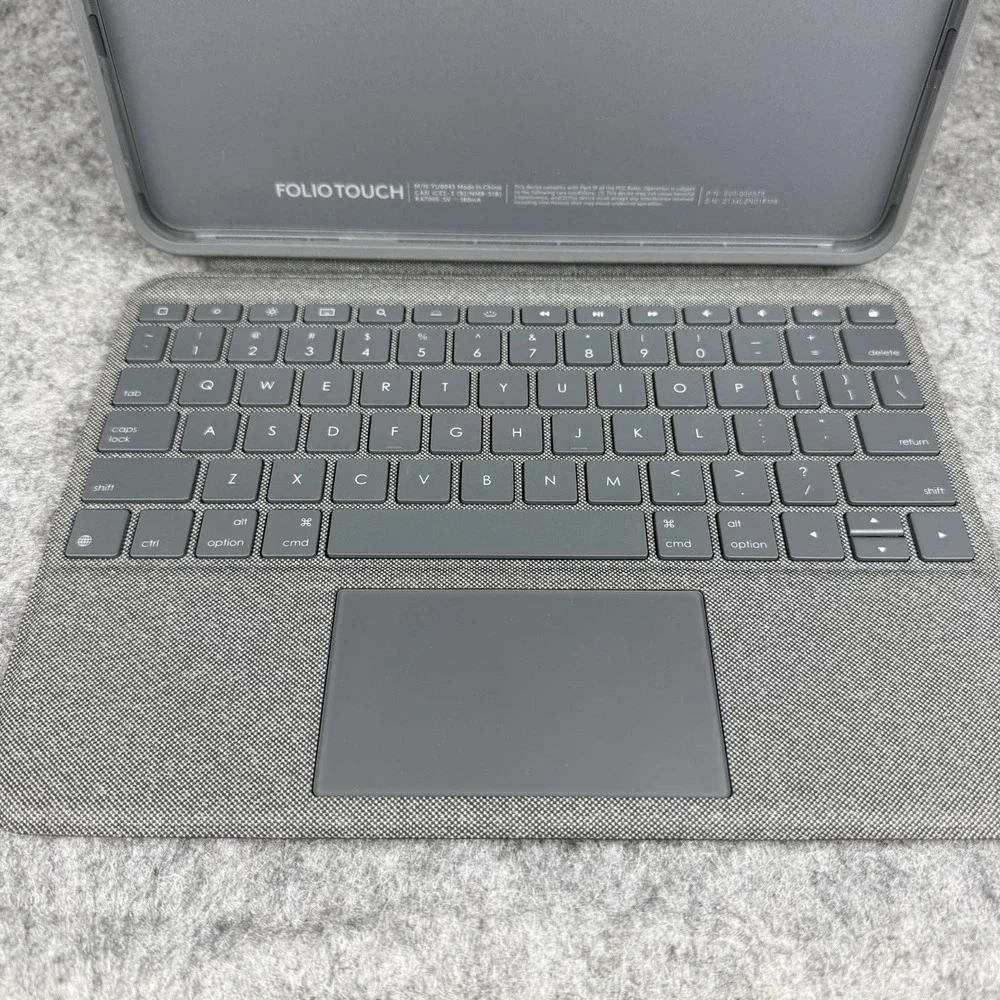 Logitech Folio Touch iPad Keyboard Case with Trackpad for iPad Air (4th 5th) EUC